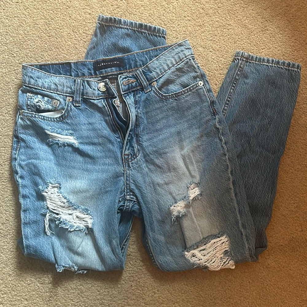 Distressed aeropostal mom jeans